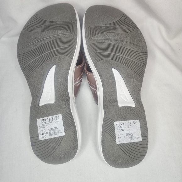 Clarks Cloudsteppers Walking Flip Flop Sandals Brinkley Jazz Rose Gold NWOT Sz 6 - Picture 9 of 12